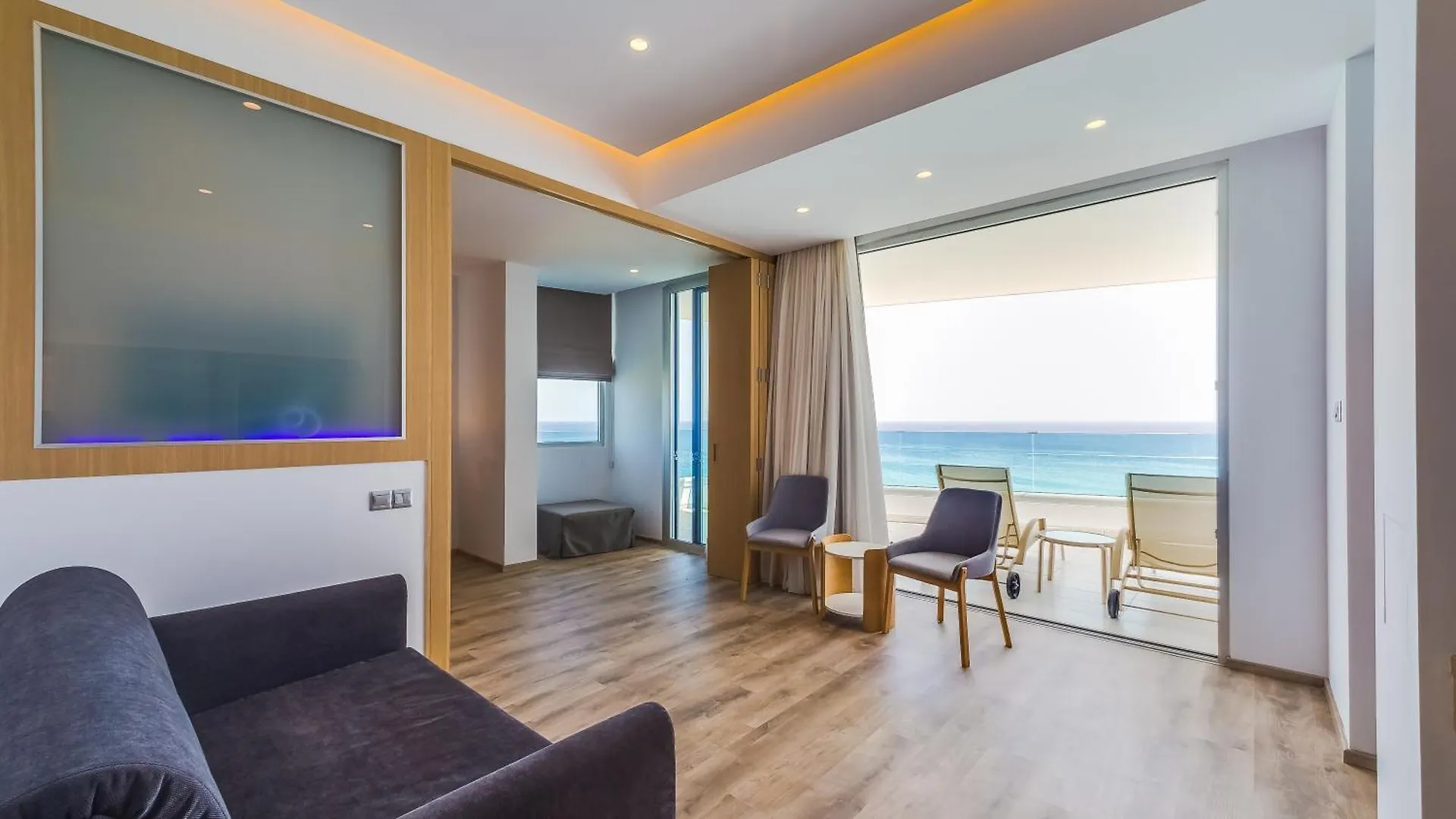 ****  Vrissaki Beach Hotel Protaras Chypre