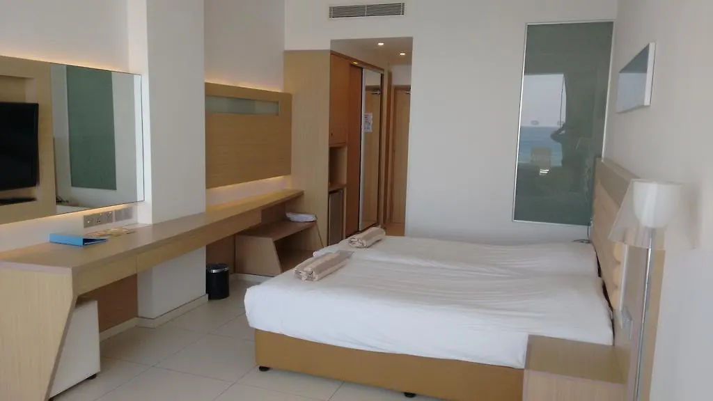 Vrissaki Beach Hotel Protaras